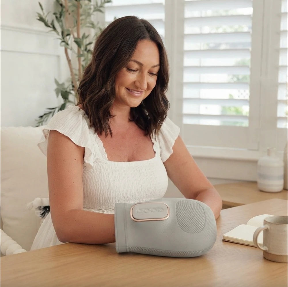 AuraRelax Electric Hand Massager Glove | Stiff Joints Relief Warm Hands
